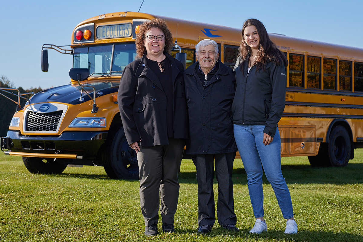 La famille Ashby - Autobus G. Ashby - Transport de groupe et scolaire dans la région des Cantons-de-l'Est